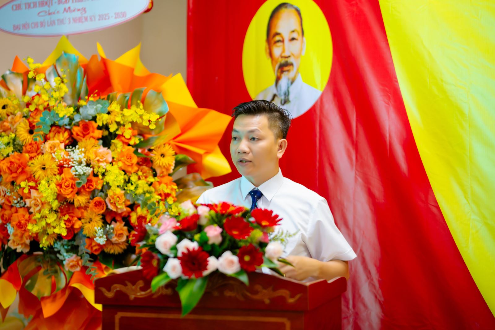 Thien Tan Group Party Cell Congress
