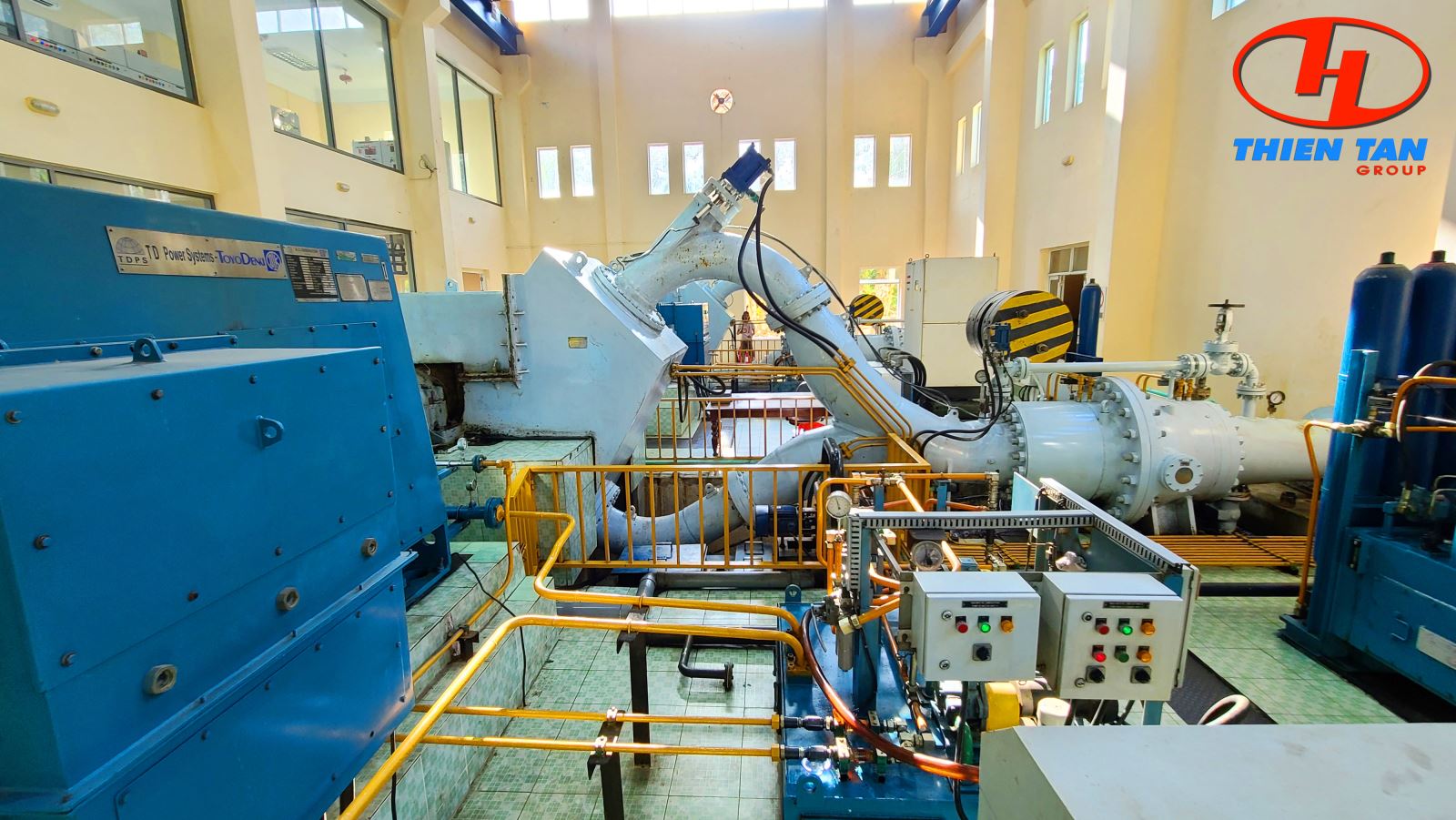 Machine Hall Close-up